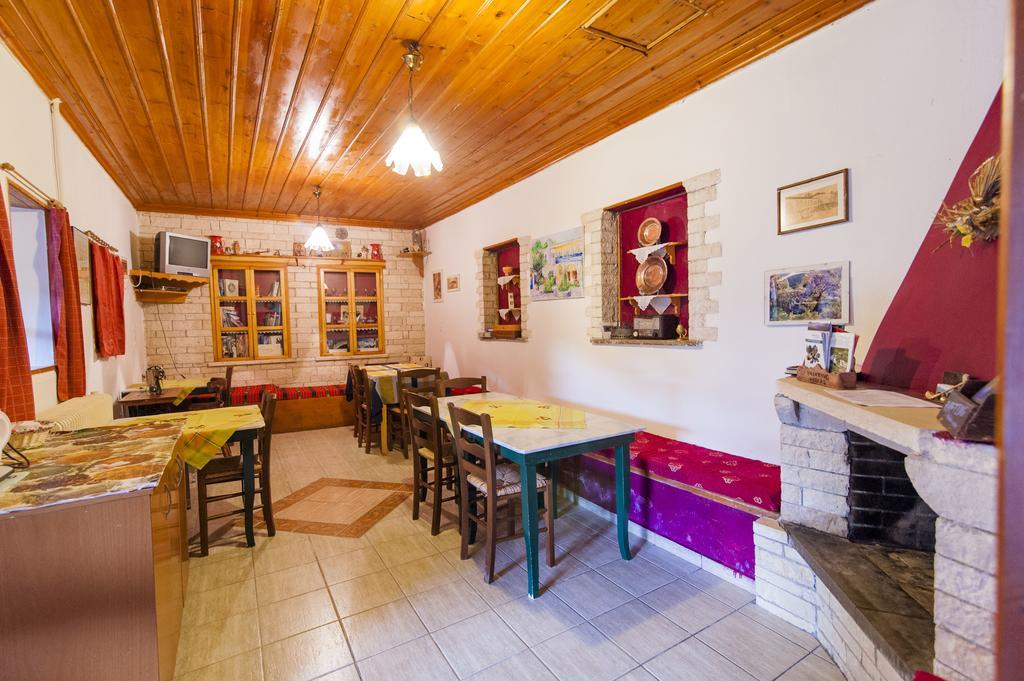 Archontiko 1787 Hotel Tsepelovo Buitenkant foto